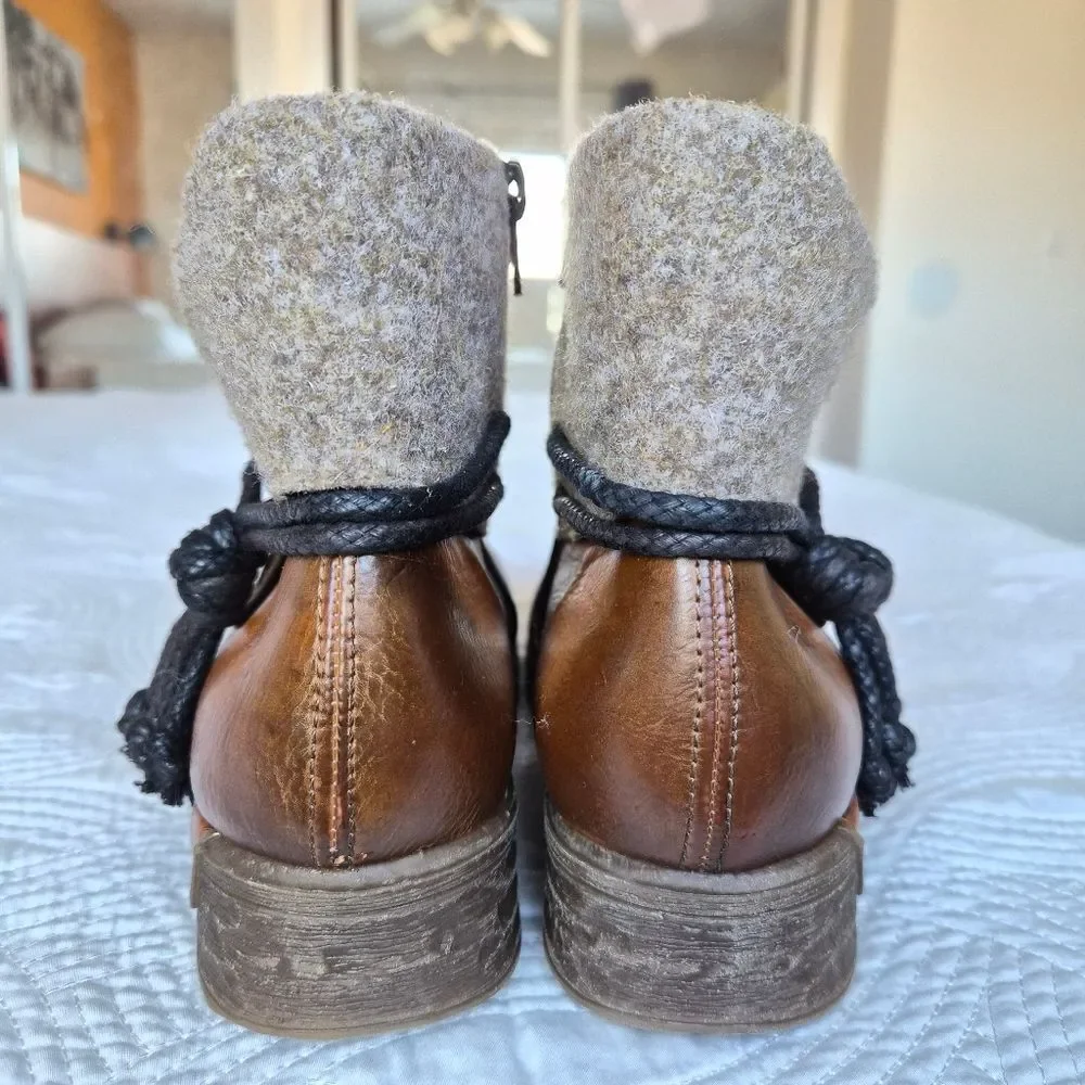 VGUC Rieker Fee 93 Cuffed Bootie EU 42